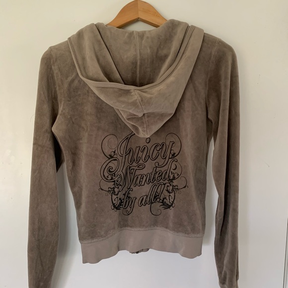 Juicy Couture Tops - JUICY COUTURE ZIP UP SWEATER
